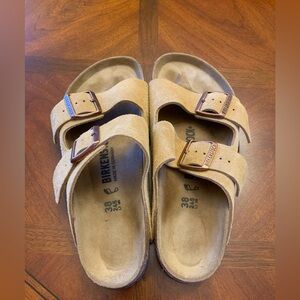 Birkenstock Arizona Suede Sandals size 38 (7/7.5).